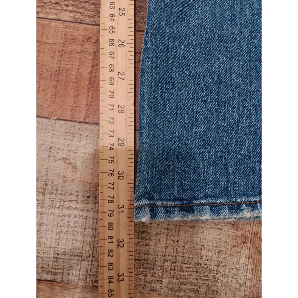 American Eagle Outfitters product pair